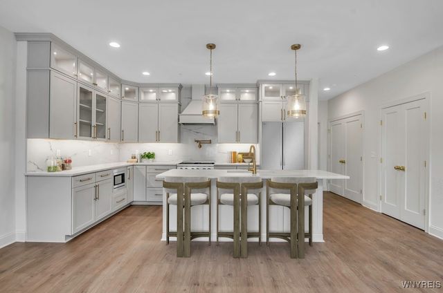 106 California, Amherst, NY 14221