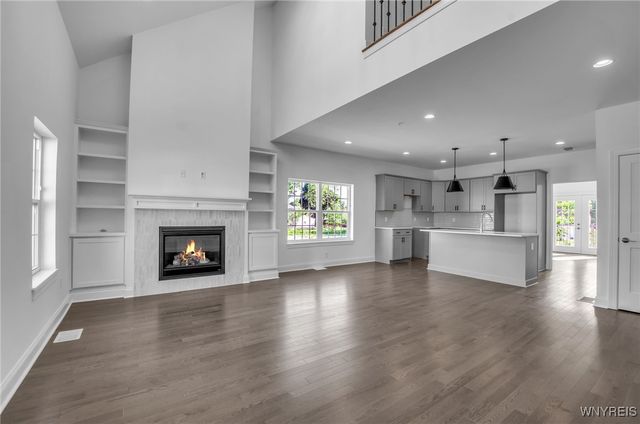 106 California, Amherst, NY 14221