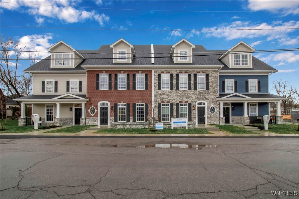 106 California, Amherst, NY 14221