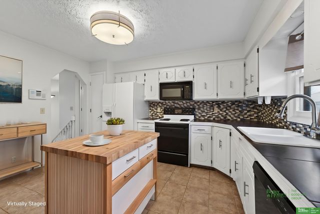 3317 S 159th Street, Omaha, NE 68130