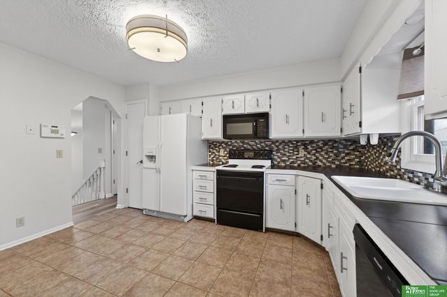 3317 S 159th Street, Omaha, NE 68130