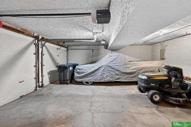 3317 S 159th Street, Omaha, NE 68130