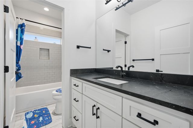 105 San Felipe Drive, Mabank, TX 75156