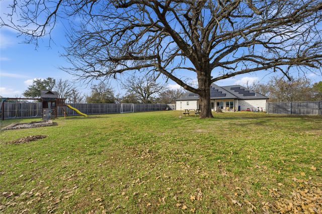 105 San Felipe Drive, Mabank, TX 75156
