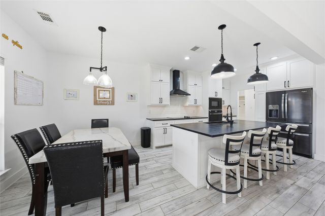 105 San Felipe Drive, Mabank, TX 75156