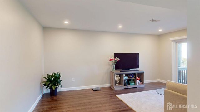 3807 Birchwood Court, North Brunswick, NJ 08902