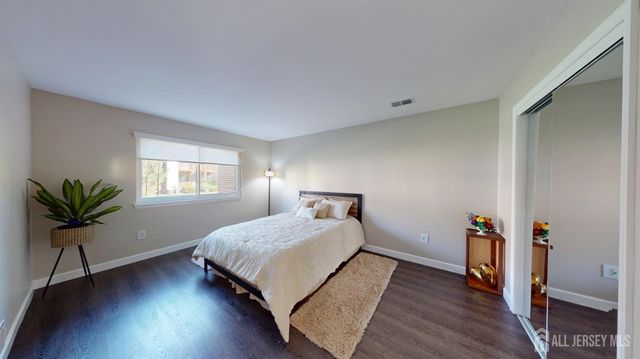 3807 Birchwood Court, North Brunswick, NJ 08902