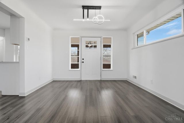 6101 Capri Drive, Cincinnati, OH 45224