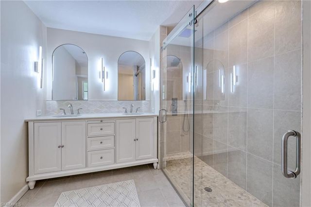 4701 Lone Pine CT, Fort Myers, FL 33905