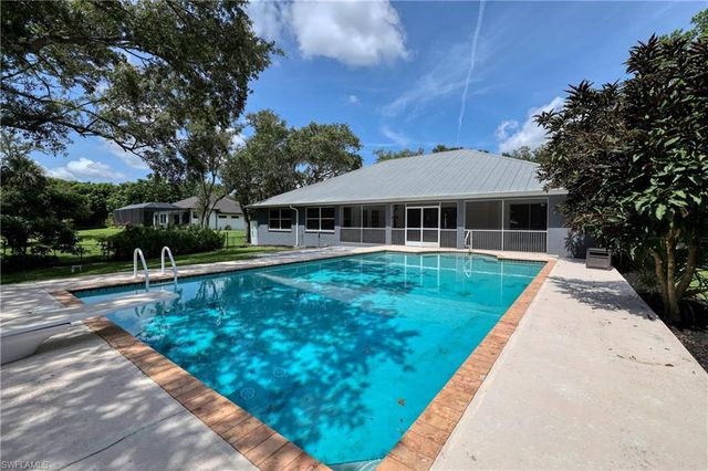 4701 Lone Pine CT, Fort Myers, FL 33905