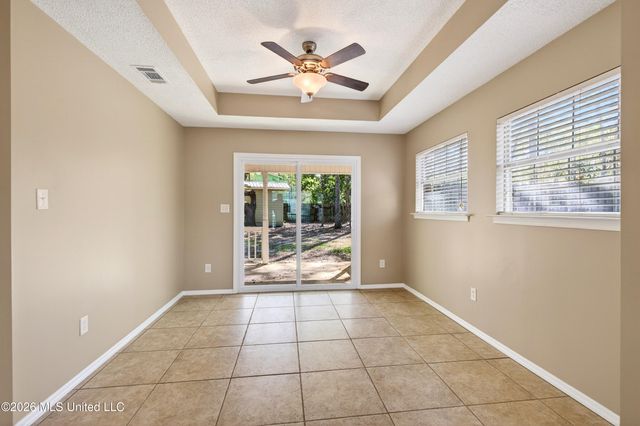 2000 Deer Street, Ocean Springs, MS 39564