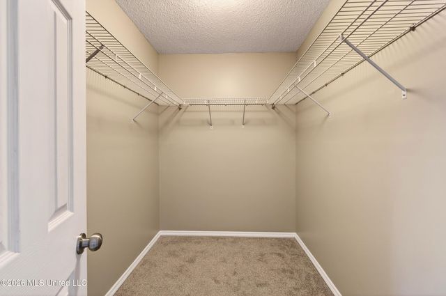 2000 Deer Street, Ocean Springs, MS 39564