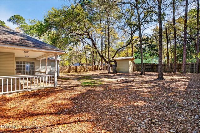 2000 Deer Street, Ocean Springs, MS 39564