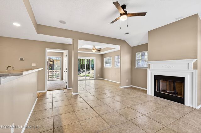 2000 Deer Street, Ocean Springs, MS 39564