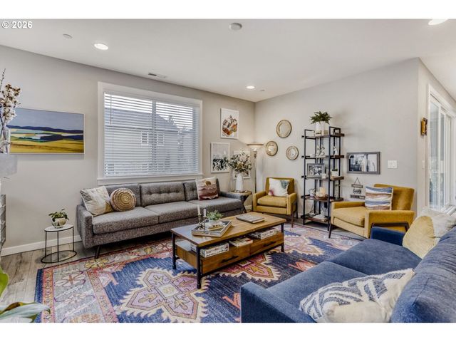 9736 Sw 173RD Ave, Beaverton, OR 97007