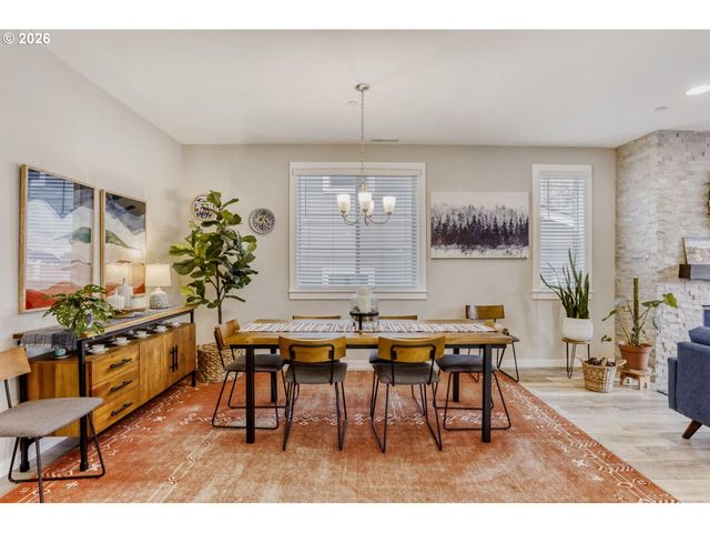 9736 Sw 173RD Ave, Beaverton, OR 97007