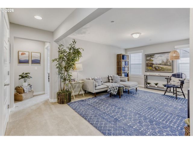 9736 Sw 173RD Ave, Beaverton, OR 97007