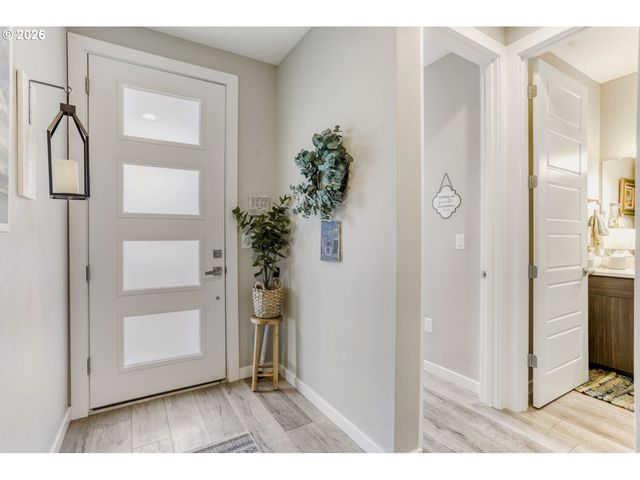 9736 Sw 173RD Ave, Beaverton, OR 97007