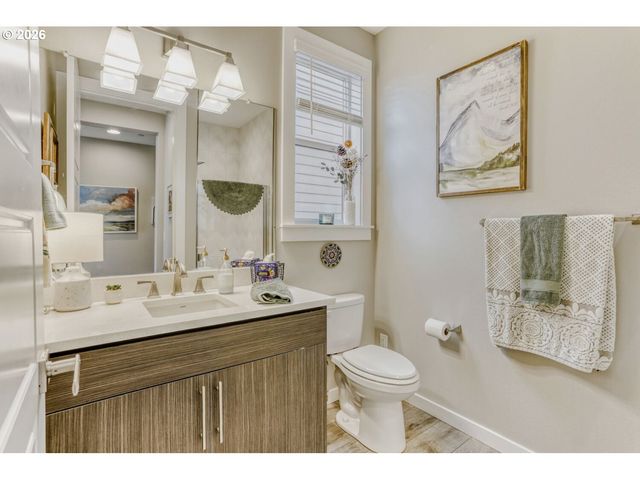 9736 Sw 173RD Ave, Beaverton, OR 97007