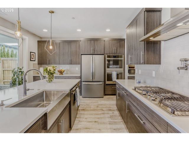 9736 Sw 173RD Ave, Beaverton, OR 97007