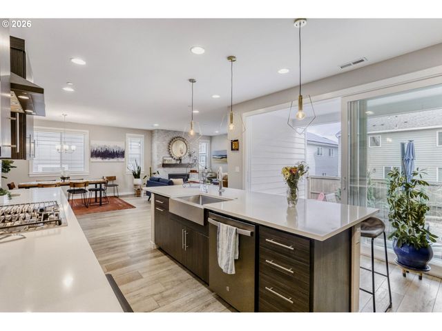 9736 Sw 173RD Ave, Beaverton, OR 97007