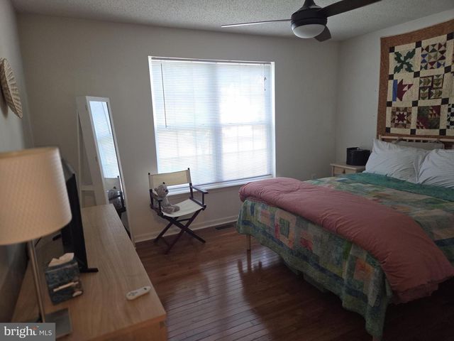 14610 HONEYSUCKLE, Issue, MD 20645