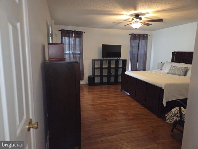 14610 HONEYSUCKLE, Issue, MD 20645
