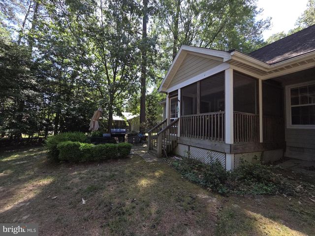14610 HONEYSUCKLE, Issue, MD 20645