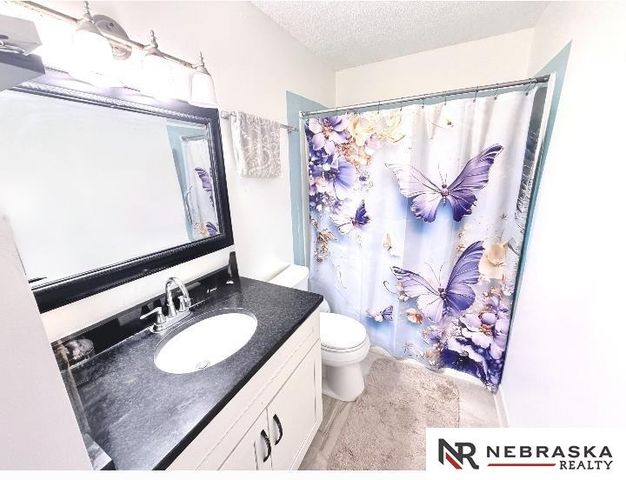 2808 NW 7th Street, Lincoln, NE 68521