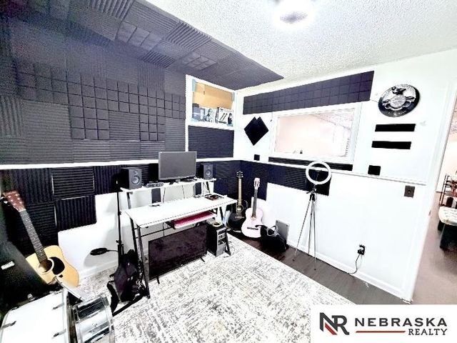 2808 NW 7th Street, Lincoln, NE 68521