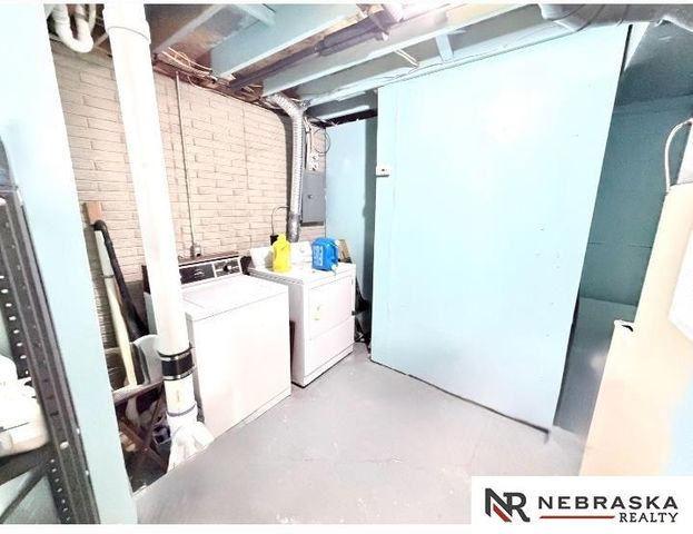 2808 NW 7th Street, Lincoln, NE 68521