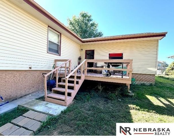 2808 NW 7th Street, Lincoln, NE 68521