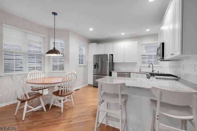 4 Hansom Rd, Bernards Twp., NJ 07920