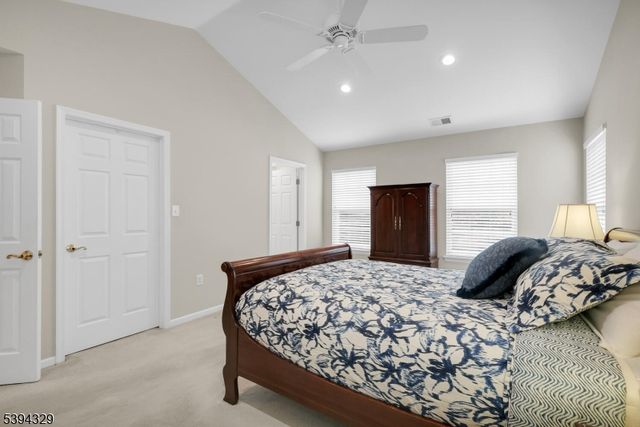 4 Hansom Rd, Bernards Twp., NJ 07920