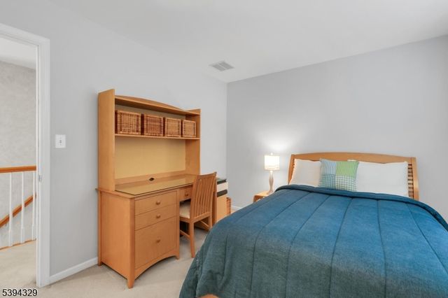 4 Hansom Rd, Bernards Twp., NJ 07920