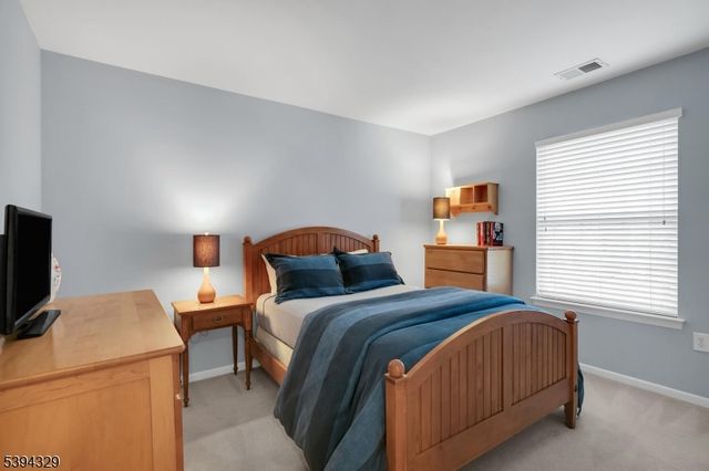 4 Hansom Rd, Bernards Twp., NJ 07920