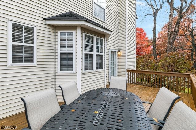 4 Hansom Rd, Bernards Twp., NJ 07920