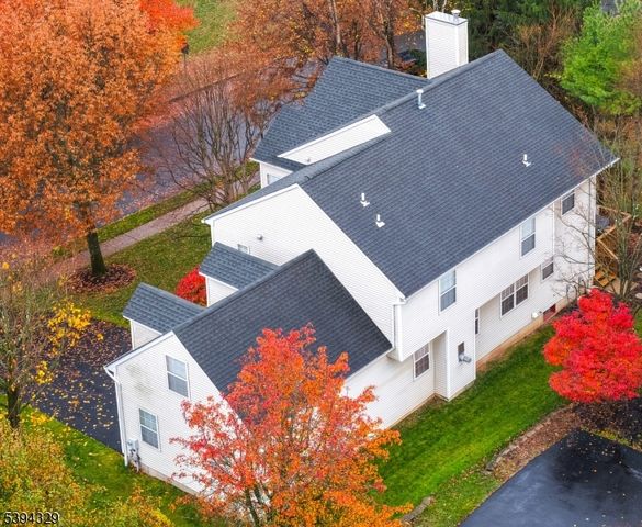 4 Hansom Rd, Bernards Twp., NJ 07920