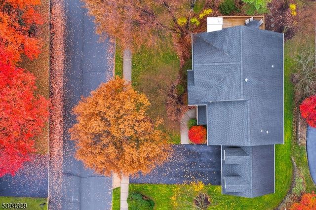 4 Hansom Rd, Bernards Twp., NJ 07920