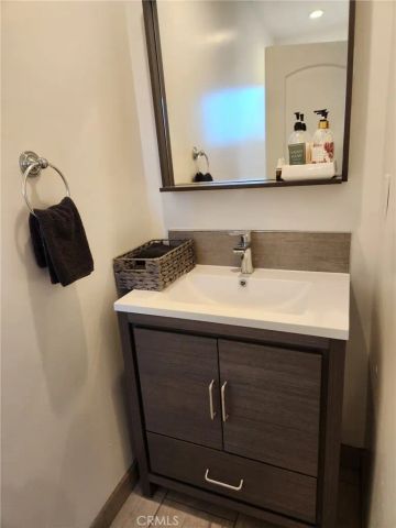 6601 Alcove, North Hollywood, CA 91606