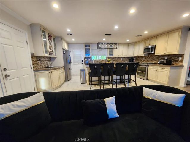 6601 Alcove, North Hollywood, CA 91606