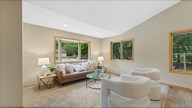 151 Bluffs Road NW, Alexandria, MN 56308