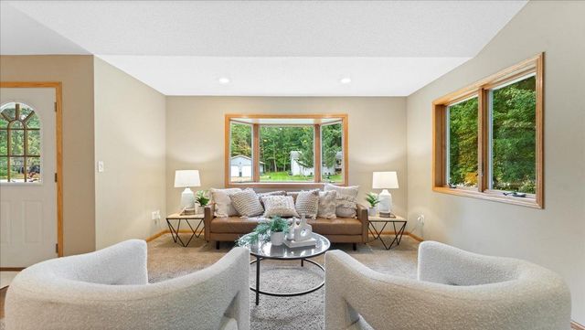 151 Bluffs Road NW, Alexandria, MN 56308