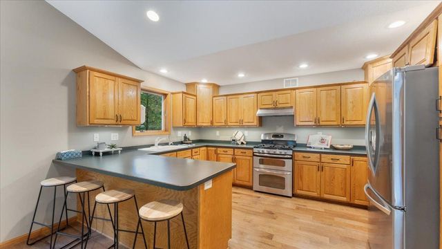 151 Bluffs Road NW, Alexandria, MN 56308