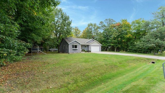 151 Bluffs Road NW, Alexandria, MN 56308