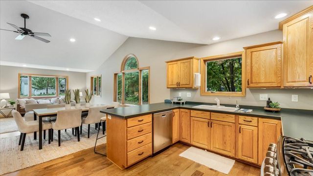 151 Bluffs Road NW, Alexandria, MN 56308