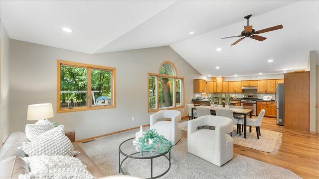 151 Bluffs Road NW, Alexandria, MN 56308