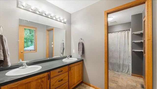 151 Bluffs Road NW, Alexandria, MN 56308