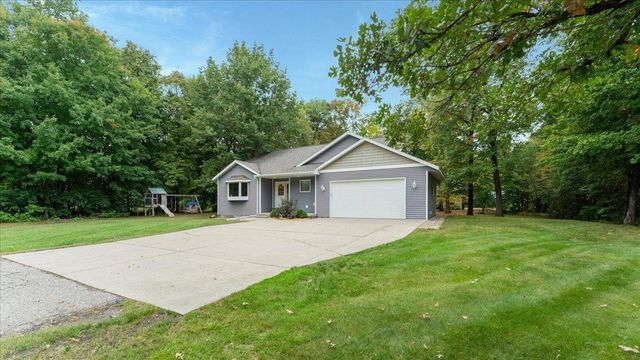 151 Bluffs Road NW, Alexandria, MN 56308