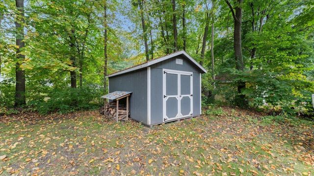 151 Bluffs Road NW, Alexandria, MN 56308